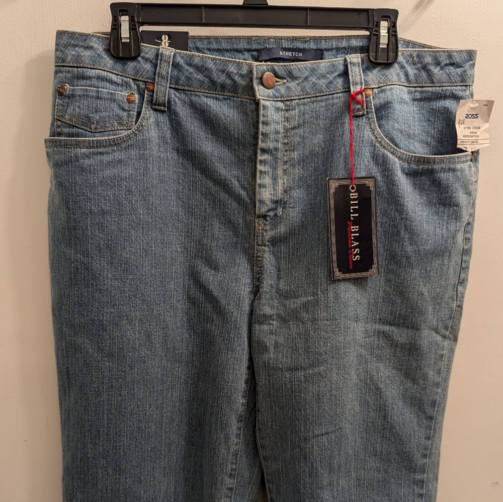 Capri Jeans